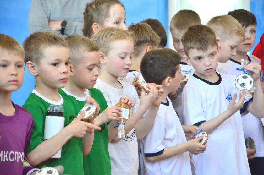 Пряничная мастерская Belle выступила партнёром Кубка Костромского экономического форума по мини-футболу среди детских команд
