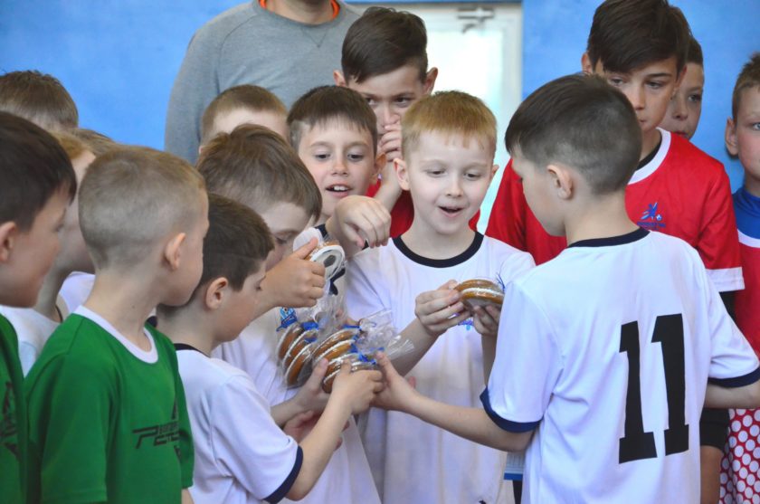 Пряничная мастерская Belle выступила партнёром Кубка Костромского экономического форума по мини-футболу среди детских команд